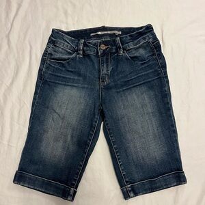 Tractr Navy Blue Denim Bermuda Medium Wash